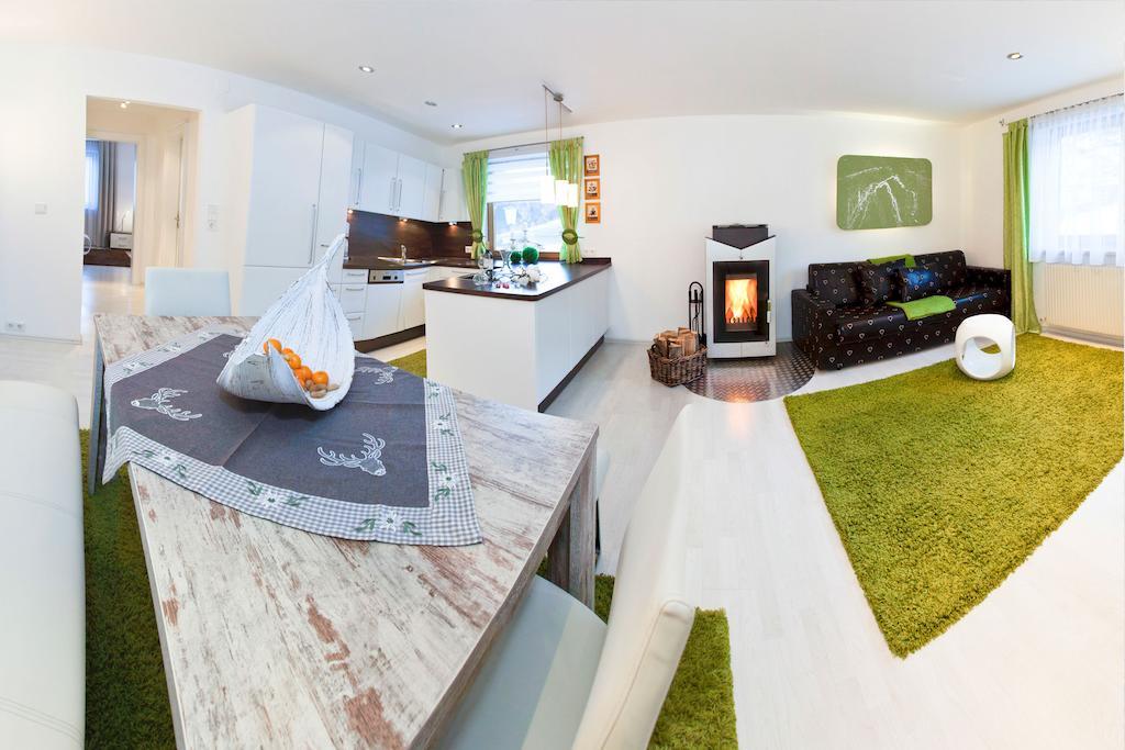 Das Alpenblick & Outdoor Lodge Nauders Room photo